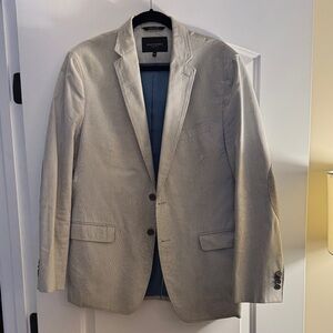 Banana Republic Men's Light Gray Striped seersucker Blazer | Men’s 40R